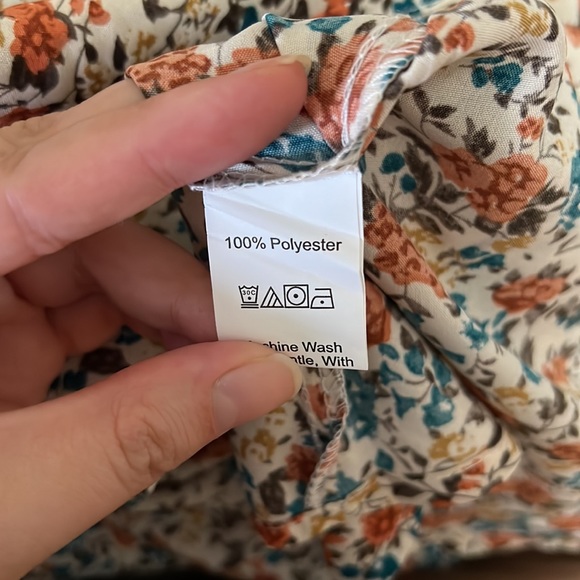 Cream Floral Ruffle Top - Picture 6 of 6